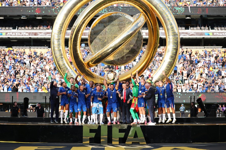 记者：美国正着手申办2029年世俱杯，将与巴西、西班牙等国家竞争
